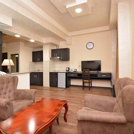 Partez Hotel Erévan Extérieur photo