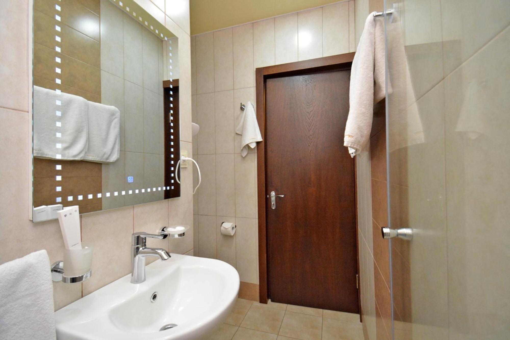 Partez Hotel Erévan Extérieur photo