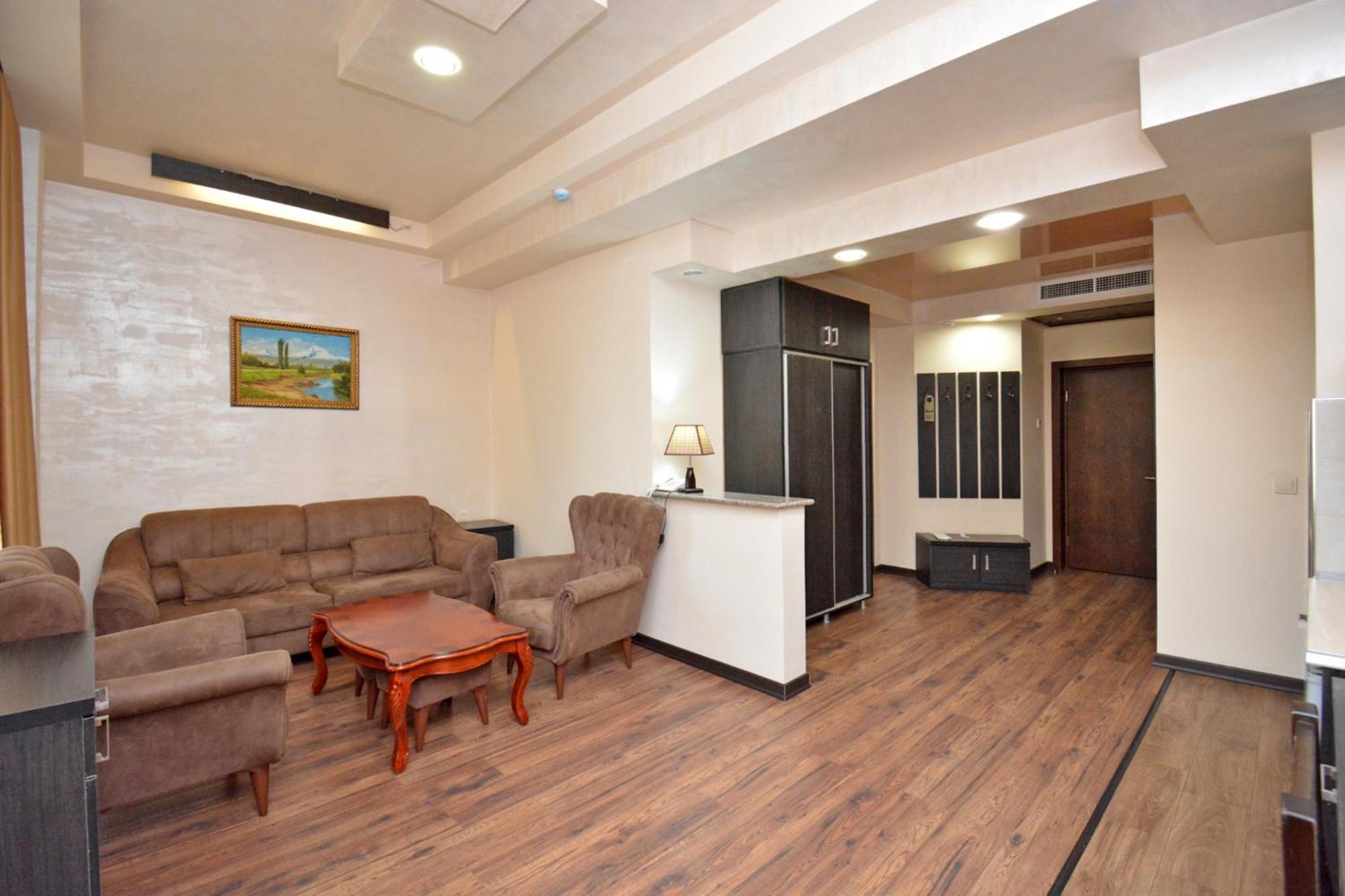 Partez Hotel Erévan Extérieur photo